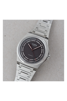 Antarctique Titanium Dark Sector